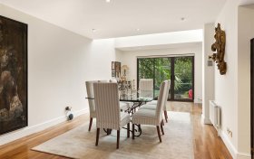 West Heath Gardens, Hampstead, NW3 7TR