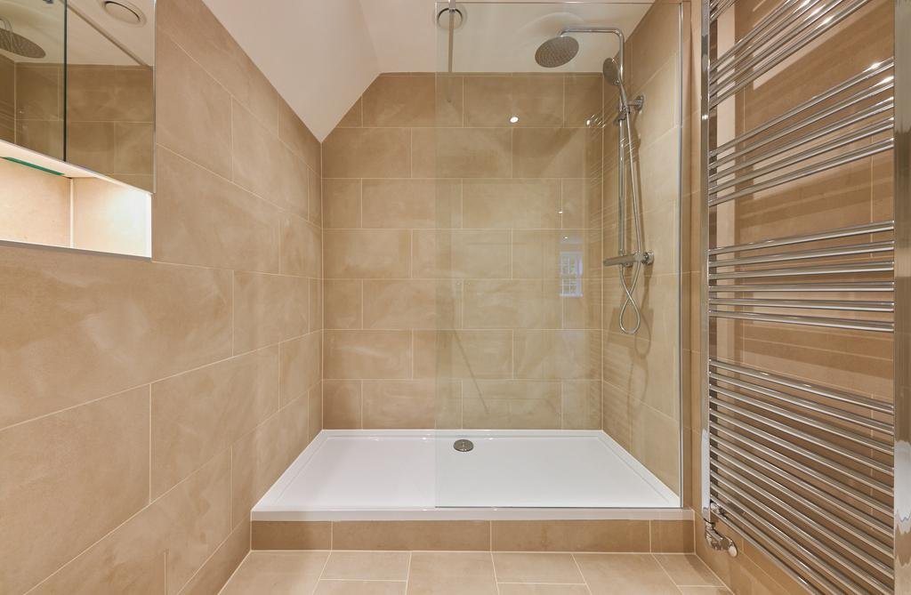 Holders Hill Road Hendon NW4 1LN