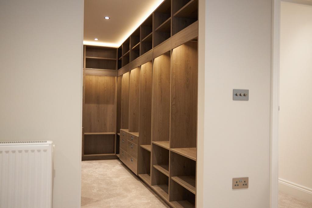 Holders Hill Road Hendon NW4 1LN