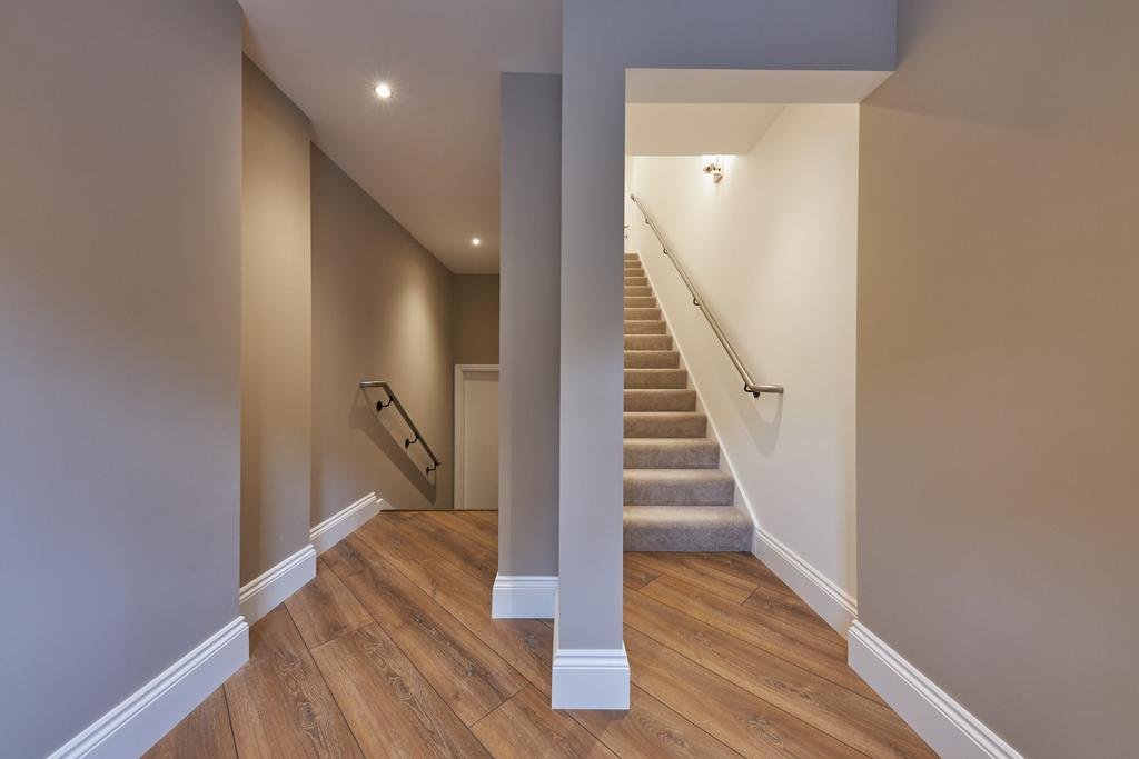 Holders Hill Road Hendon NW4 1LN