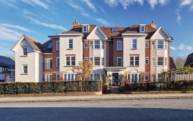 Holders Hill Road Hendon NW4 1LN