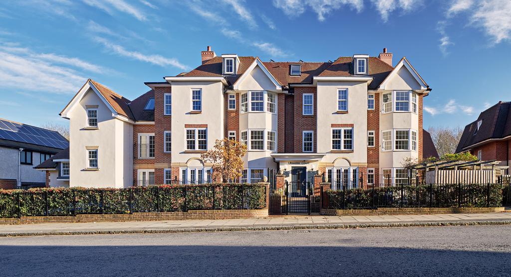 Holders Hill Road Hendon NW4 1LN