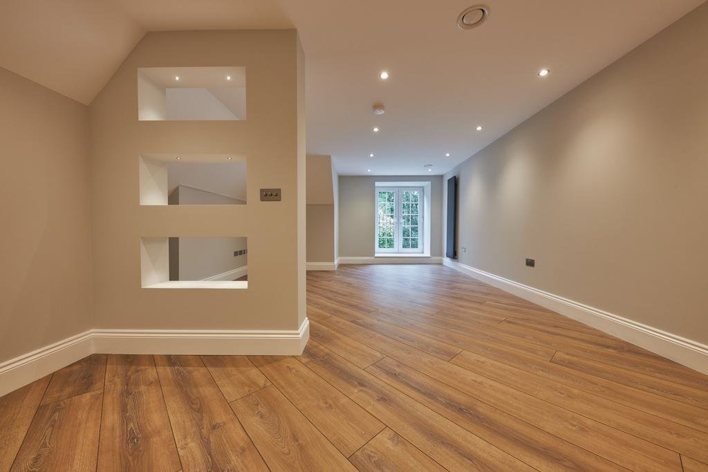 Holders Hill Road Hendon NW4 1LN