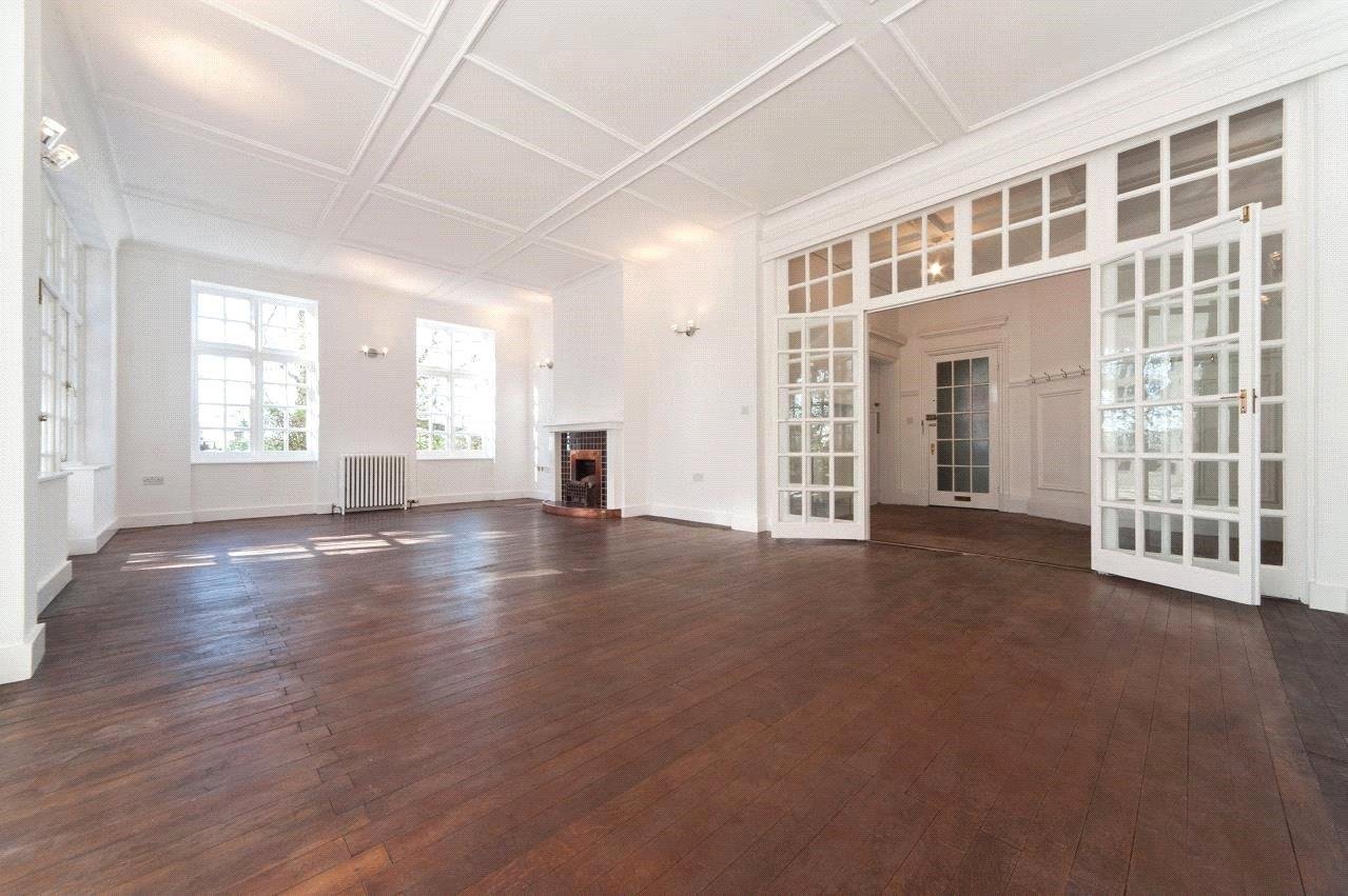 Rosecroft Avenue Hampstead NW3 7QB