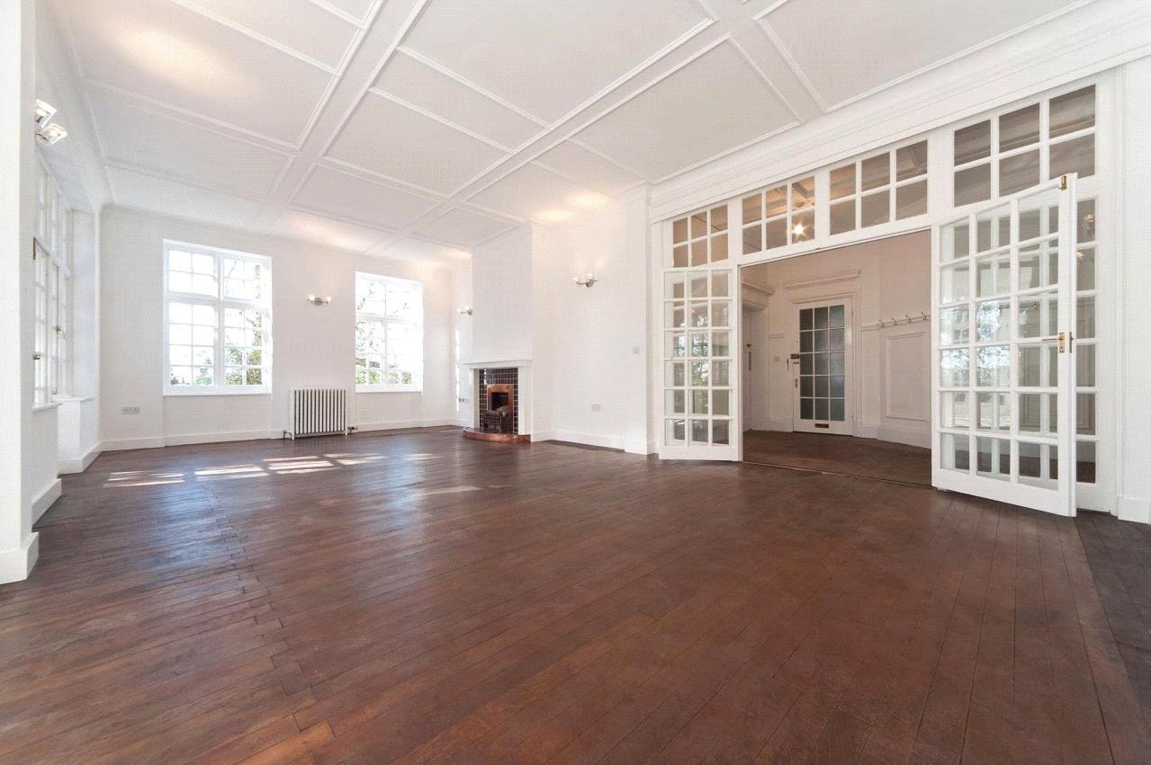 Rosecroft Avenue Hampstead NW3 7QB