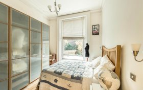 College Crescent, London, NW3 5LH