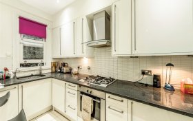College Crescent, London, NW3 5LH