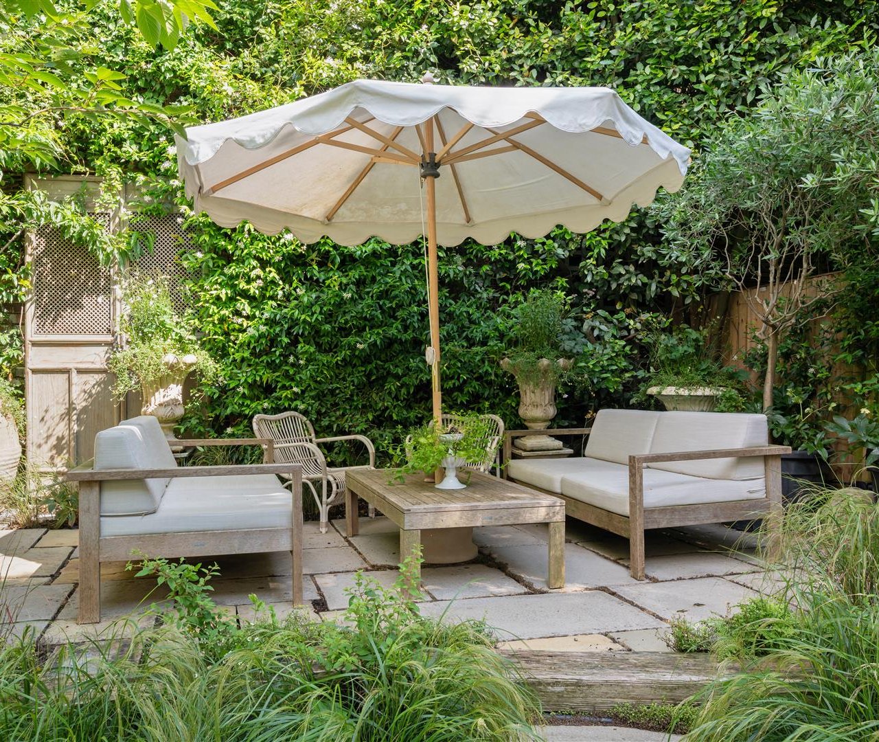 South Hill Park Gardens Hampstead NW3 2TG