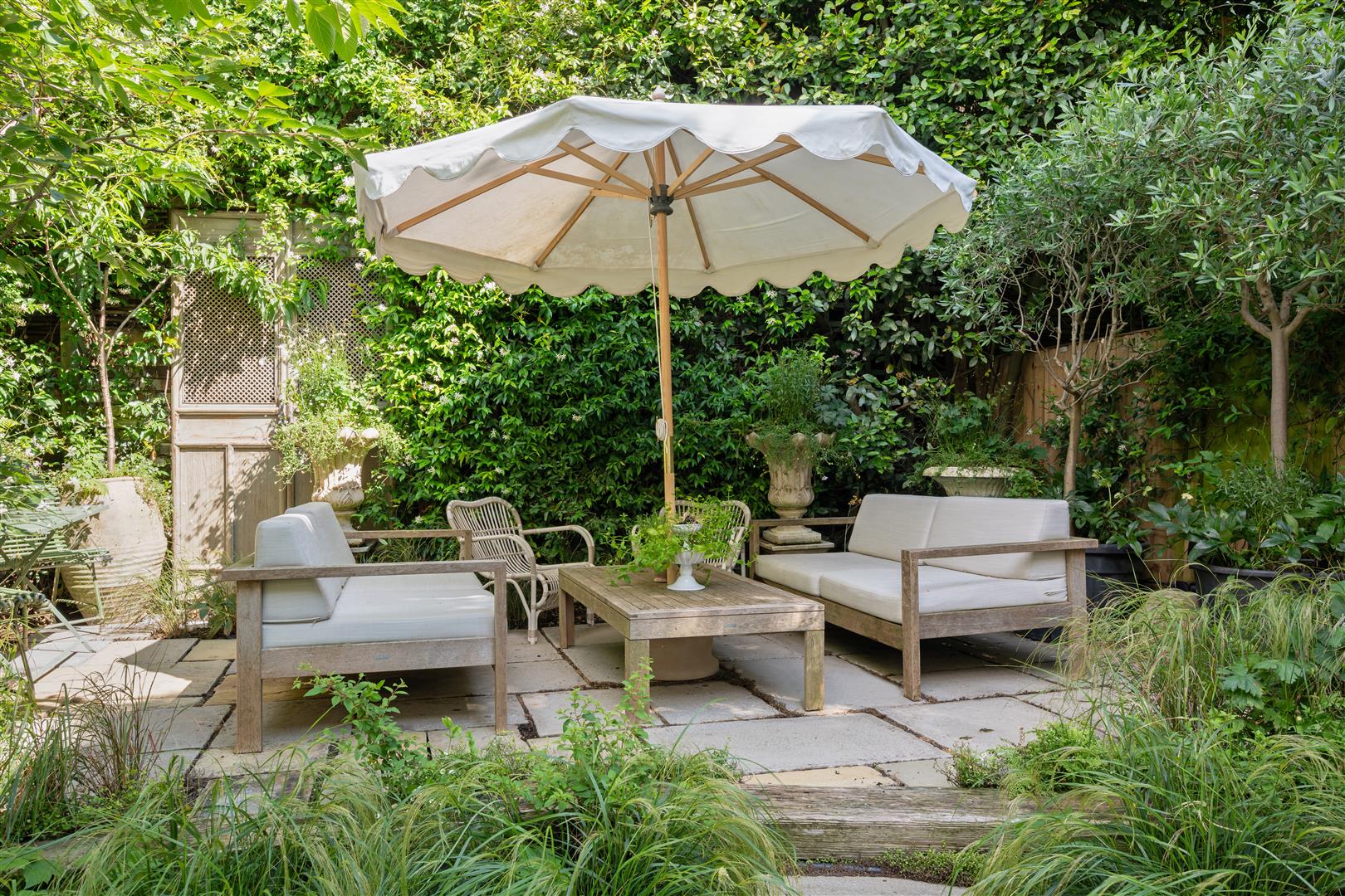 South Hill Park Gardens Hampstead NW3 2TG