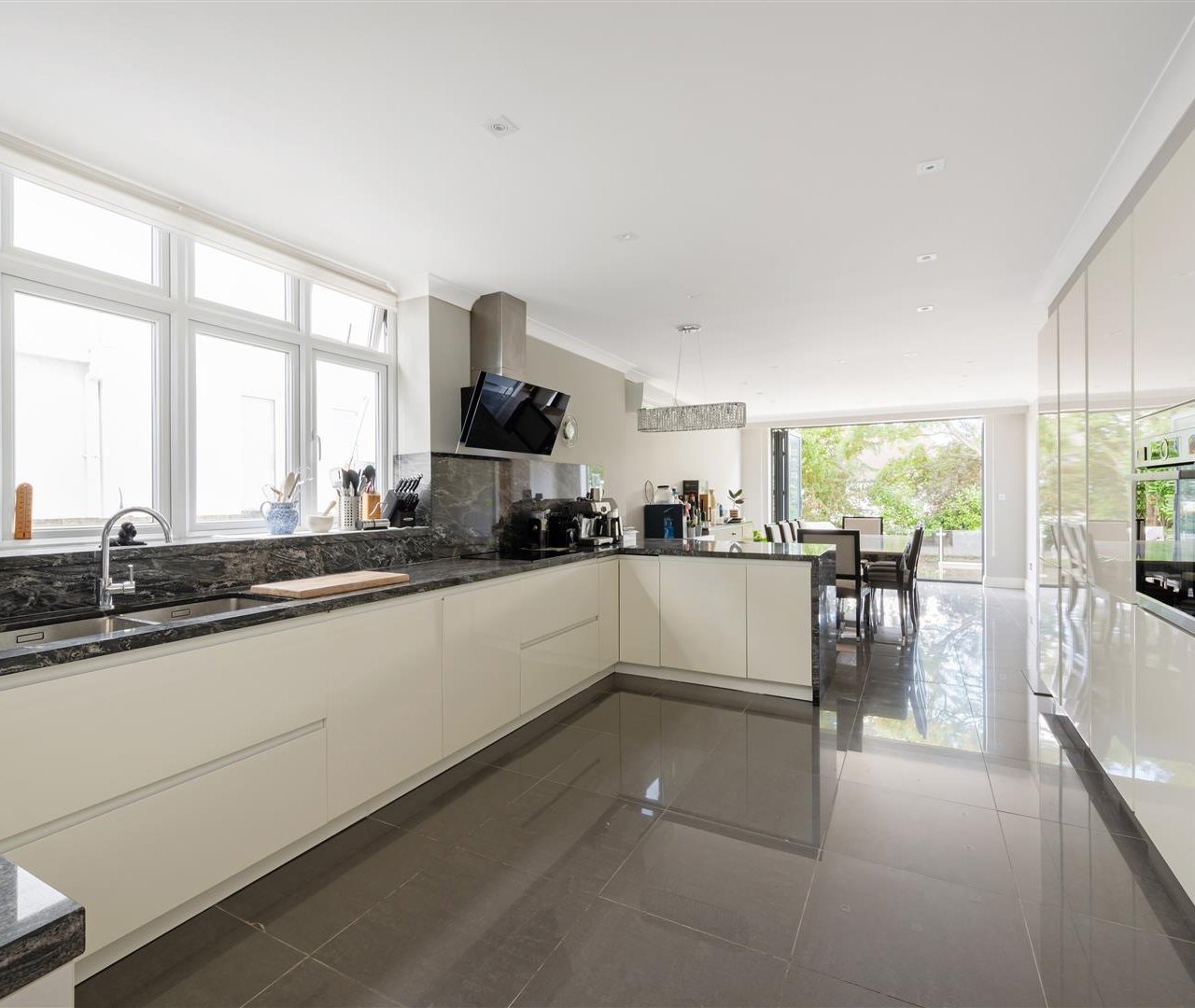 Armitage Road Golders Green NW11 8RA