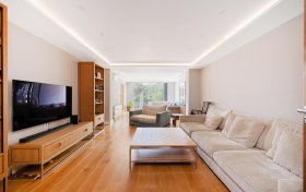 Armitage Road Golders Green NW11 8RA