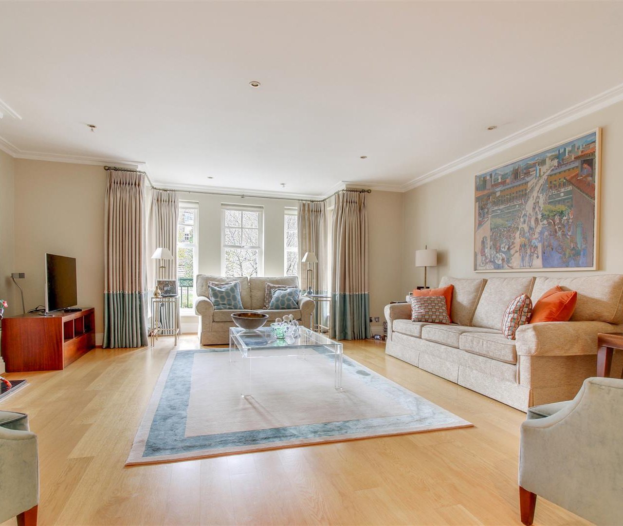 Mountview Close Golders Hill Park NW11 7HG