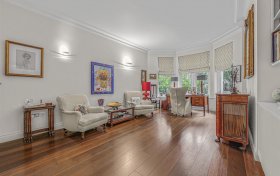 Heath Drive Hampstead NW3 7TA