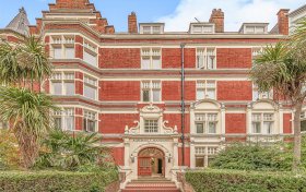 Heath Drive Hampstead NW3 7TA