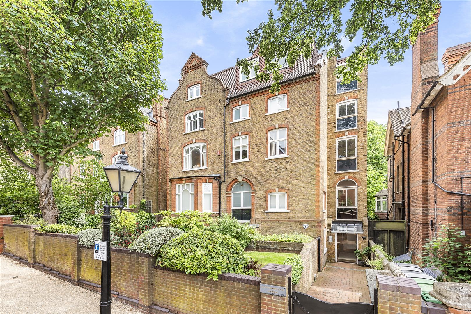 Holford Road Hampstead Village NW3 1AD