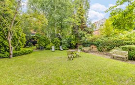 Fitzjohn's Avenue, Hampstead, NW3 6PH