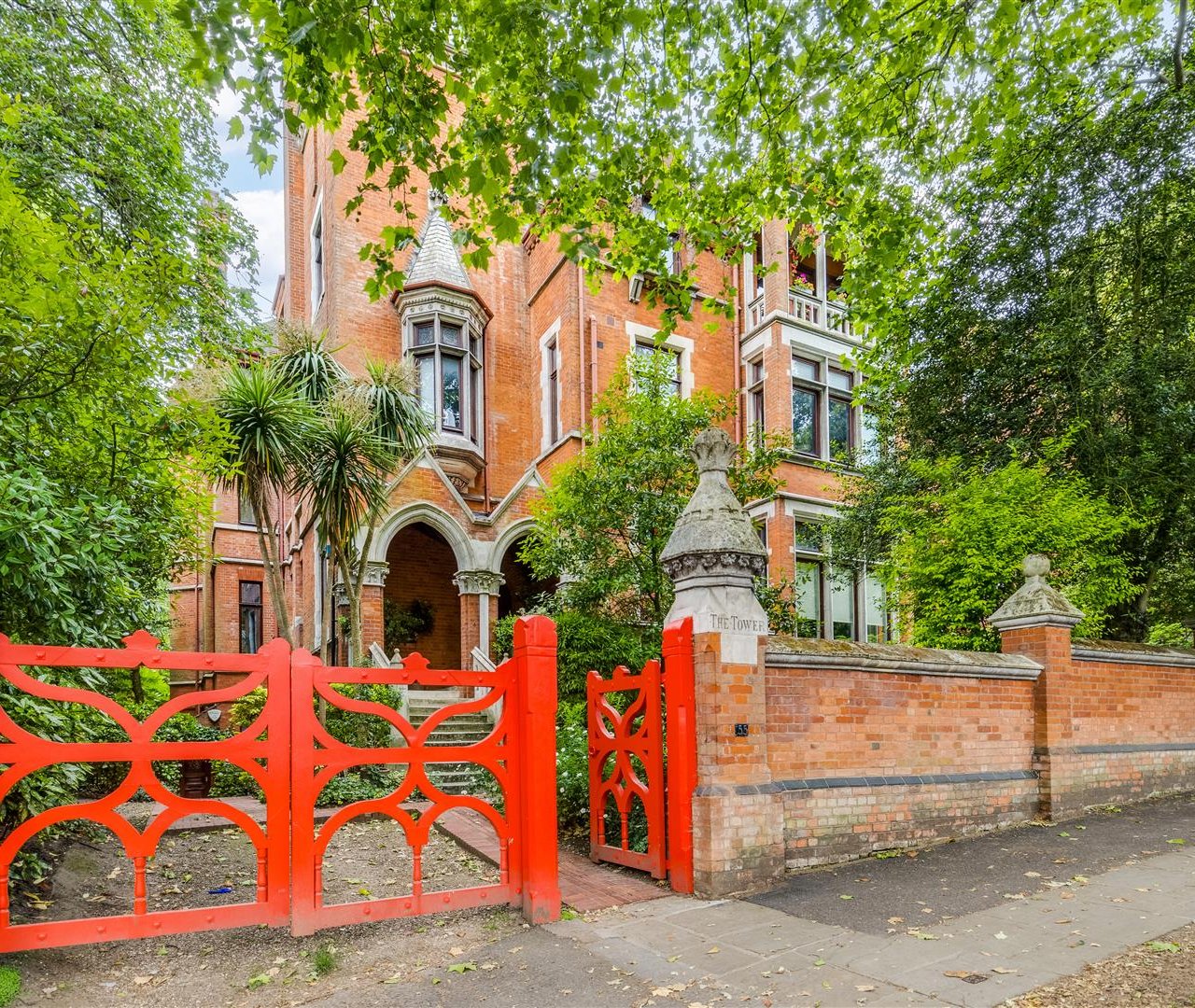 Fitzjohn's Avenue, Hampstead, NW3 6PH
