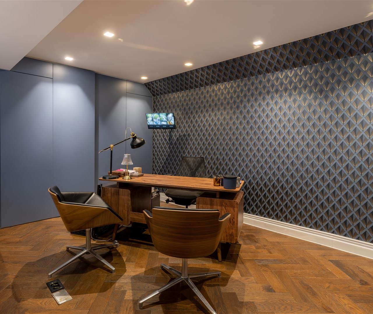 Reynolds Close Hampstead Garden Suburb NW11 7EA