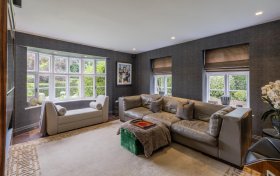 Reynolds Close Hampstead Garden Suburb NW11 7EA