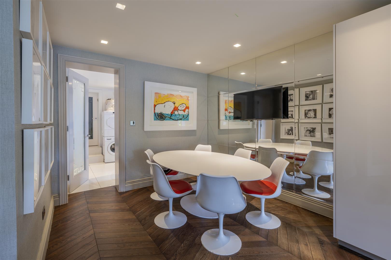 Reynolds Close Hampstead Garden Suburb NW11 7EA