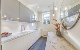 Heath Street Hampstead NW3 6TR