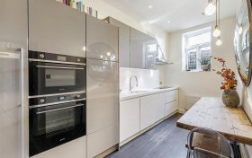 Heath Street Hampstead NW3 6TR