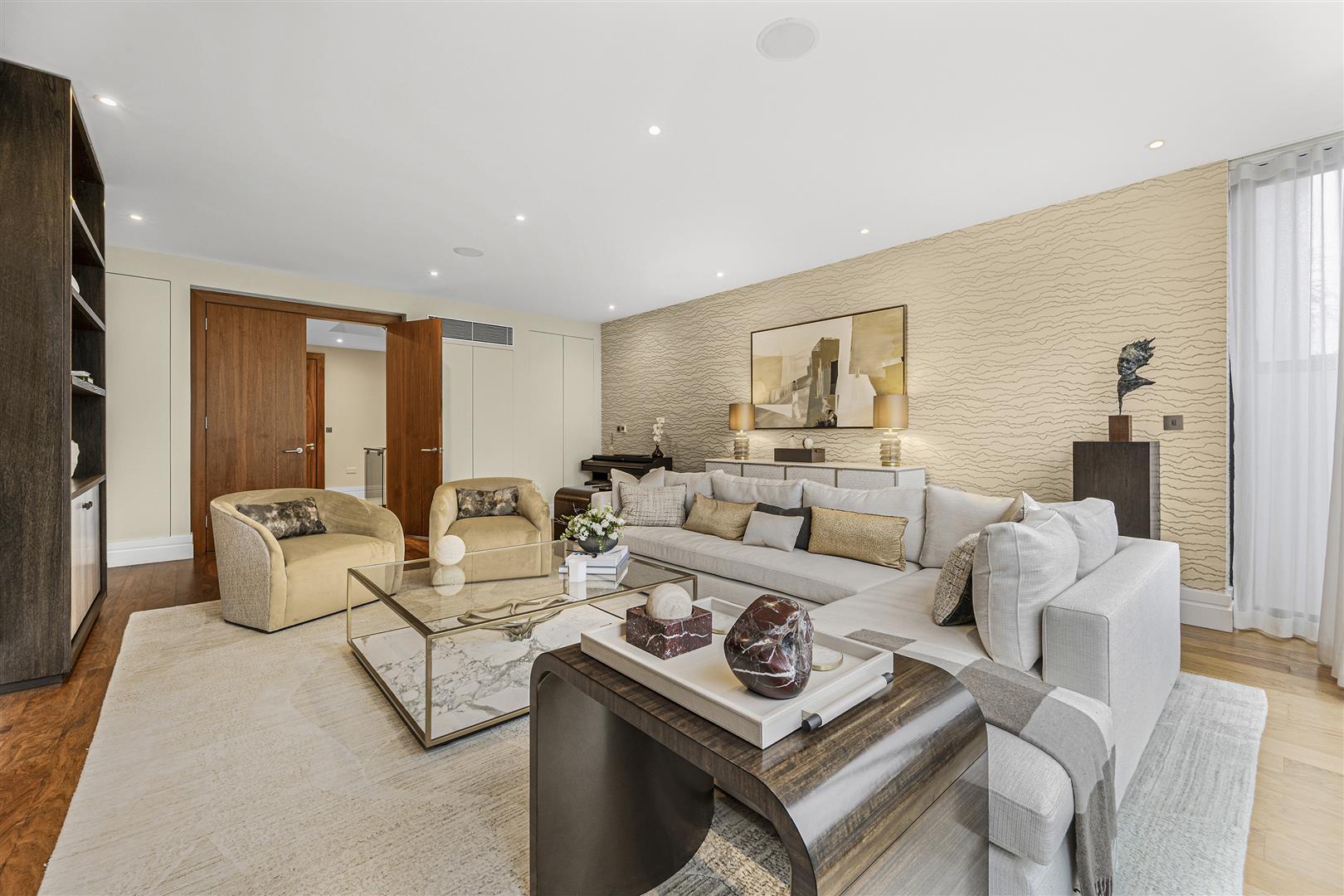 Golders Park Close Golders Hill Park NW11 7QR