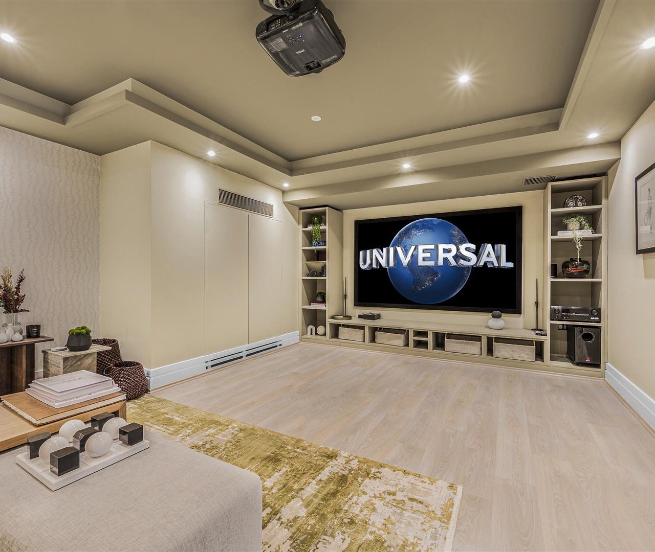 Golders Park Close Golders Hill Park NW11 7QR