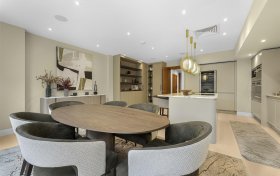 Golders Park Close Golders Hill Park NW11 7QR