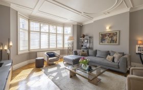 Kidderpore Gardens Hampstead NW3 7SS