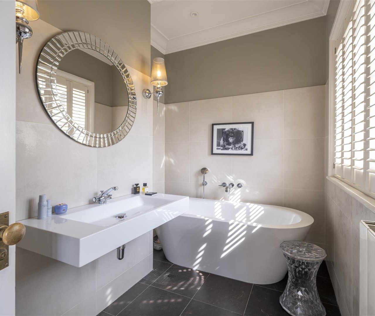 Kidderpore Gardens Hampstead NW3 7SS