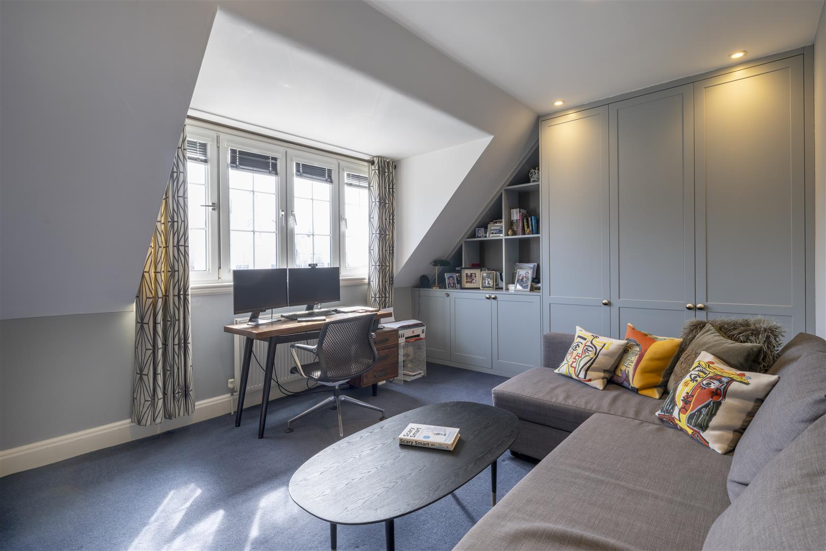 Kidderpore Gardens Hampstead NW3 7SS