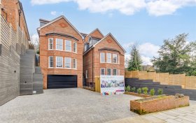 West Heath Road Hampstead NW3 7TN