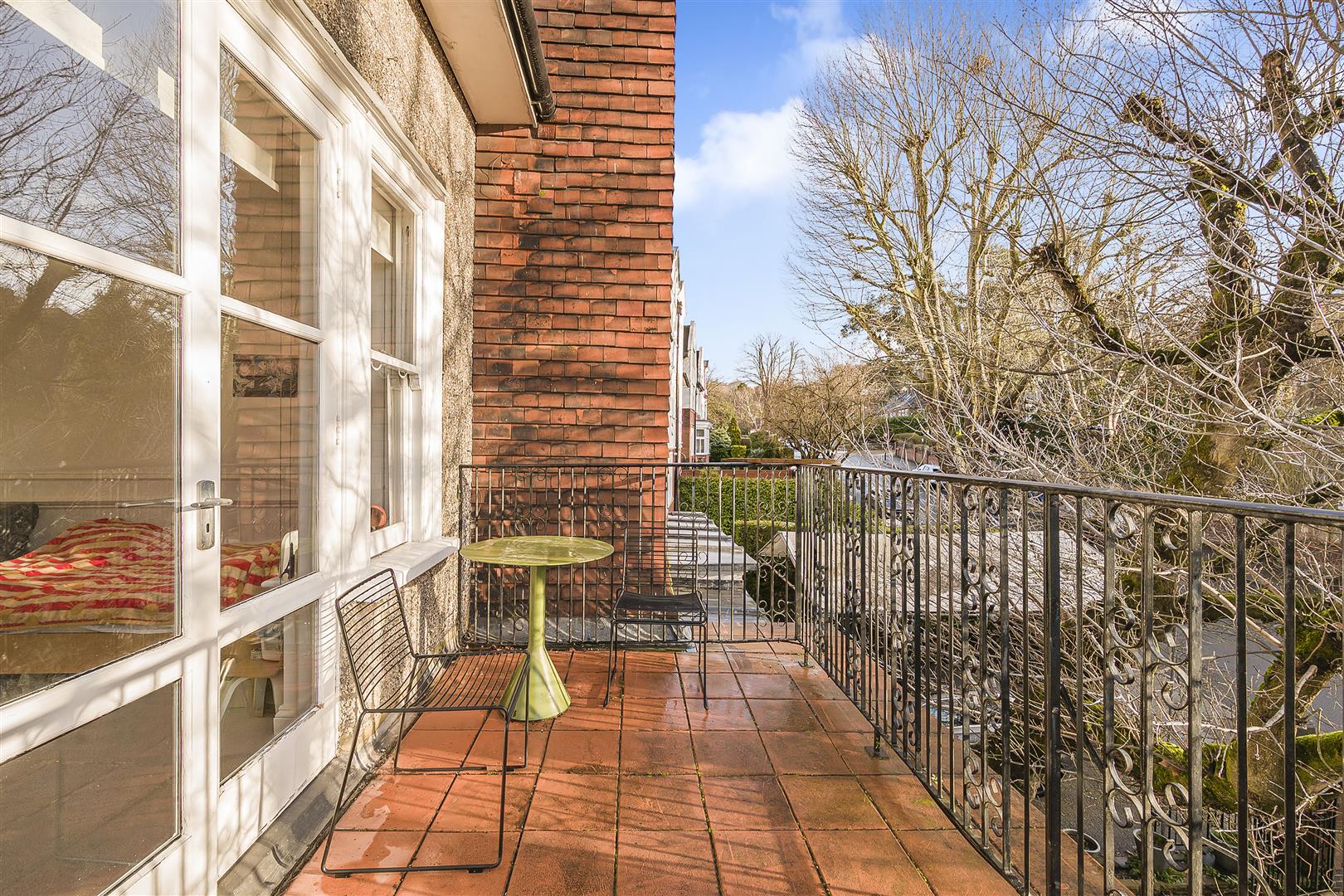 Heath Drive Hampstead NW3 7SL