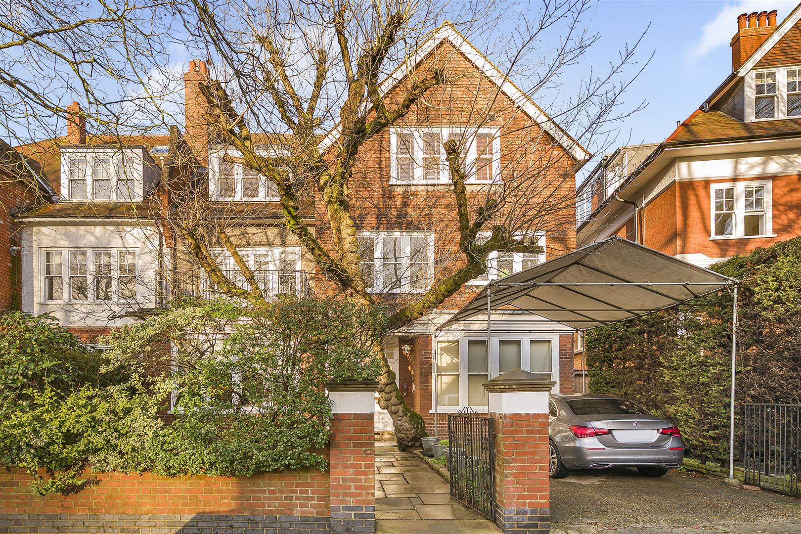 Heath Drive Hampstead NW3 7SL