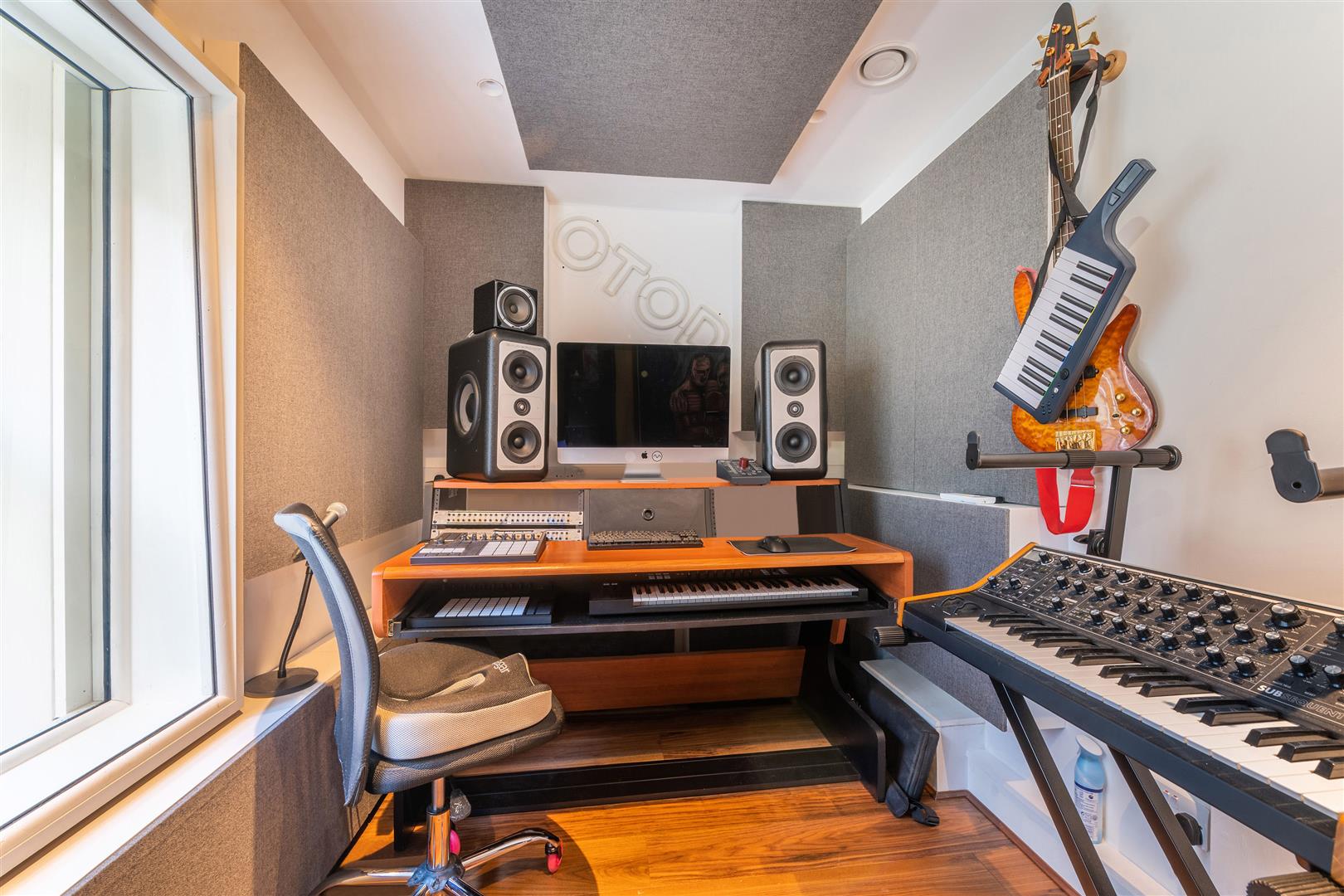 Elsworthy Road Primrose Hill NW3 3DJ