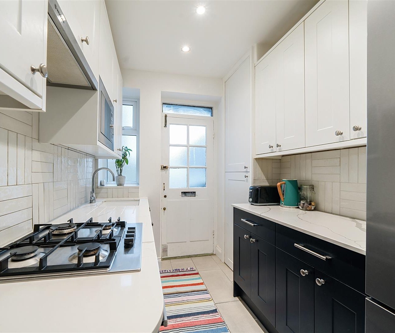 Fortune Green Road West Hampstead NW6 1DJ