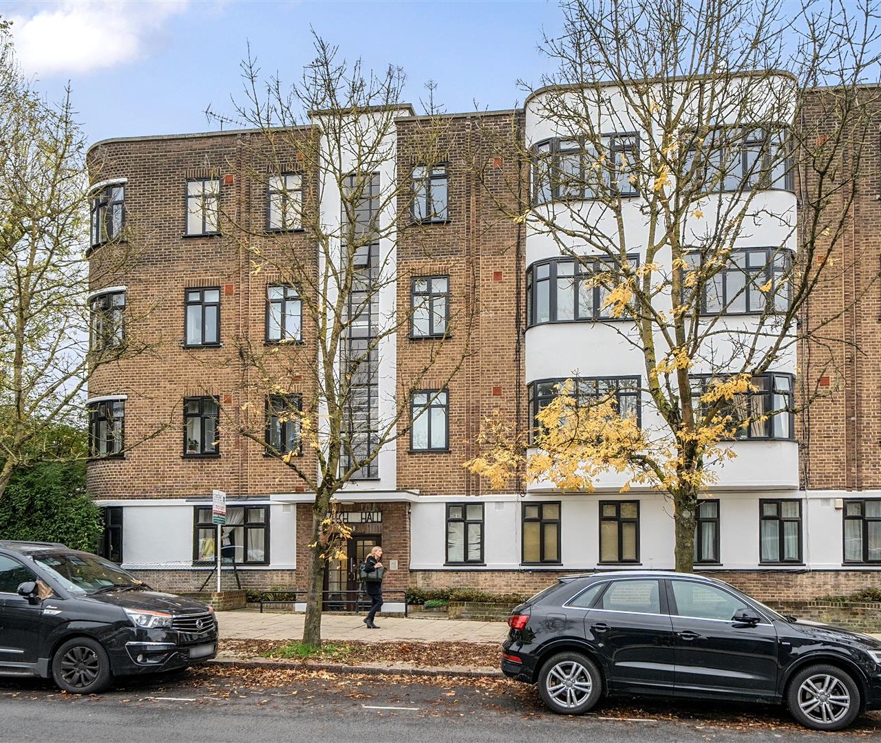 Fortune Green Road West Hampstead NW6 1DJ