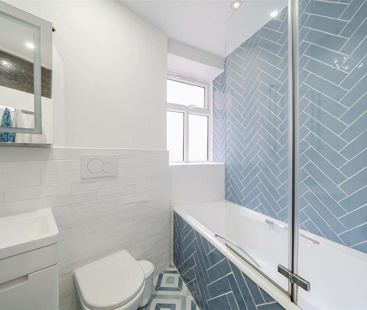 Fortune Green Road West Hampstead NW6 1DJ