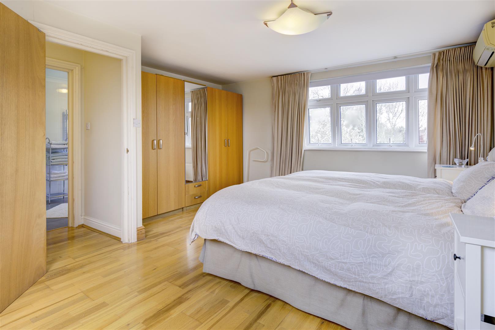 Wycombe Gardens Golders Green NW11 8AN