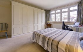 Wycombe Gardens Golders Green NW11 8AN