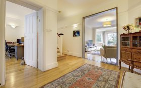 Wycombe Gardens Golders Green NW11 8AN