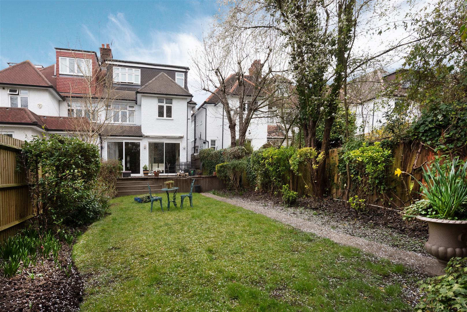 Wycombe Gardens Golders Green NW11 8AN