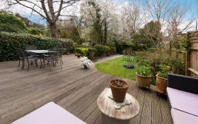 Wycombe Gardens Golders Green NW11 8AN