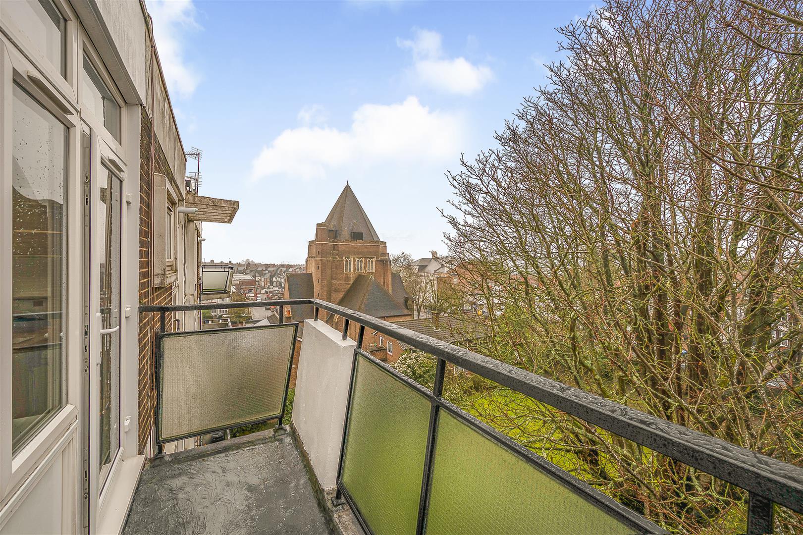 West Heath Avenue London NW11 7QU