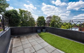 Hollycroft Avenue Hampstead NW3 7QN