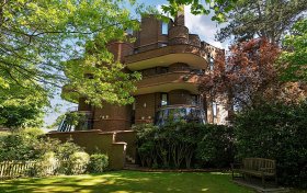 Firecrest Drive Hampstead NW3 7NF