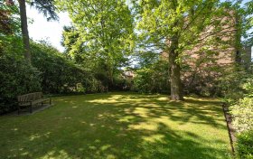 Firecrest Drive Hampstead NW3 7NF