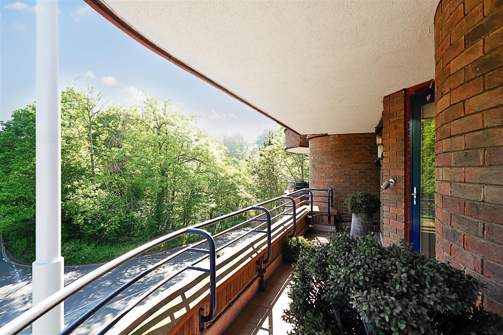 Firecrest Drive Hampstead NW3 7NF