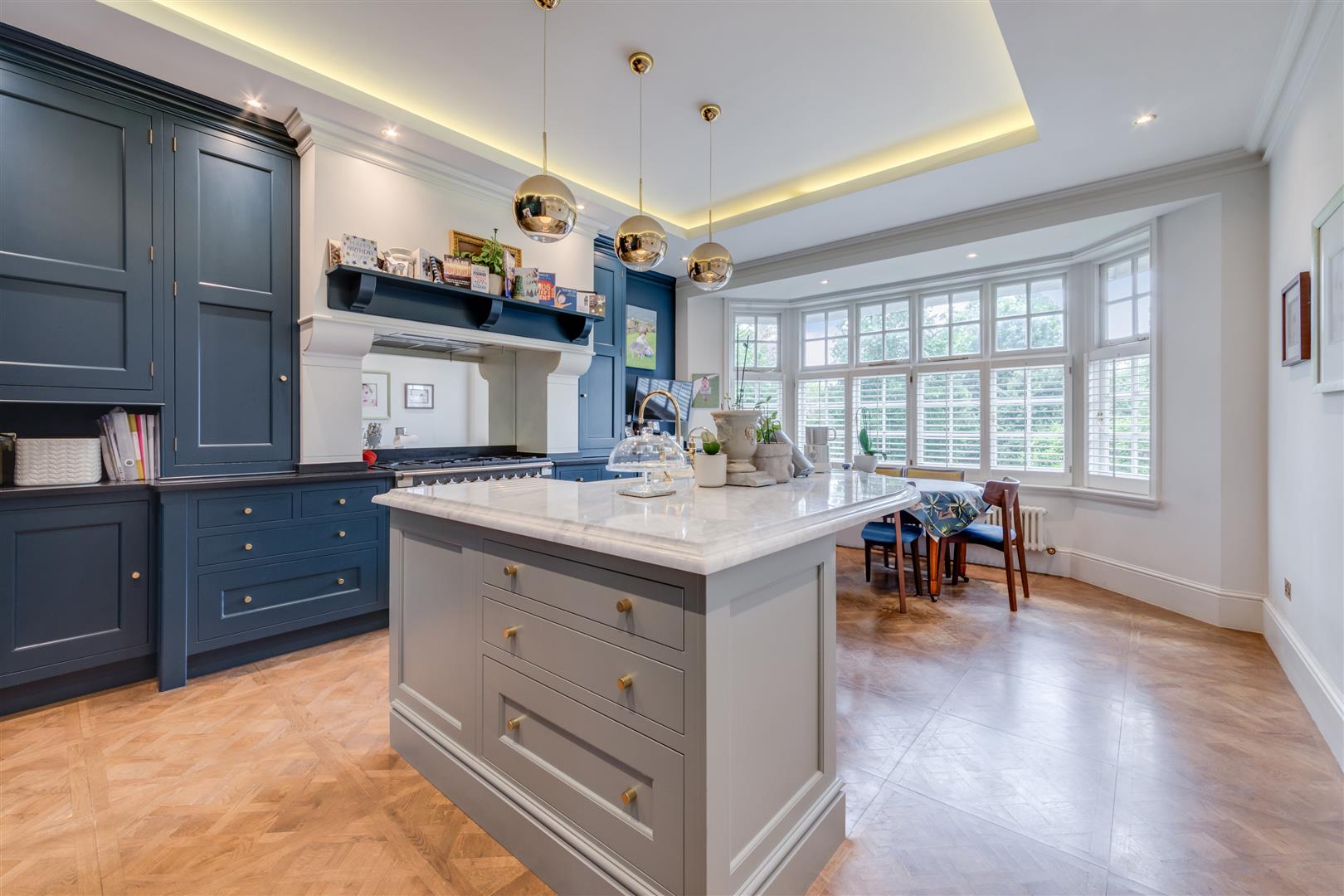 Hollycroft Avenue Hampstead NW3 7QJ